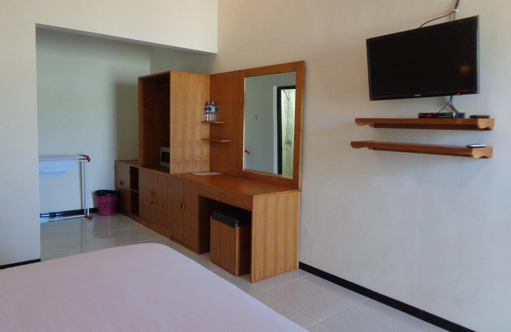Antari Hotel Pemuteran Room photo