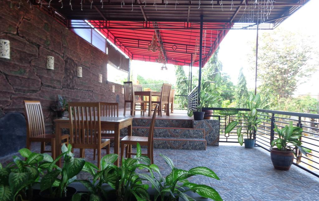 Antari Hotel Pemuteran Exterior photo