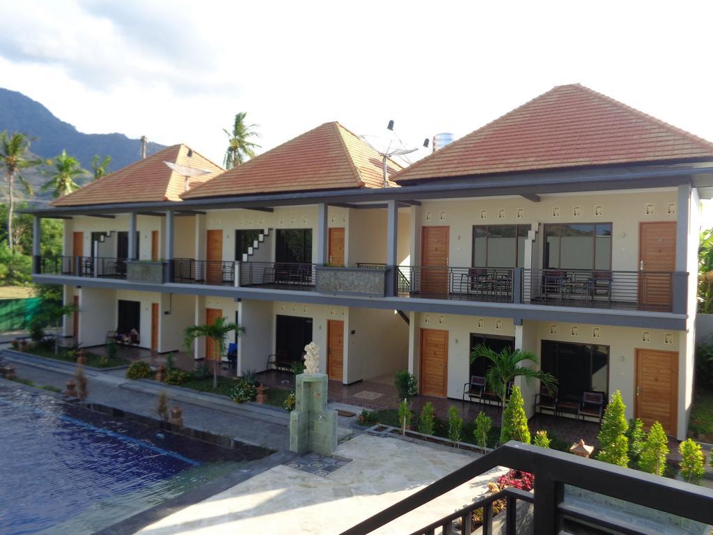 Antari Hotel Pemuteran Exterior photo