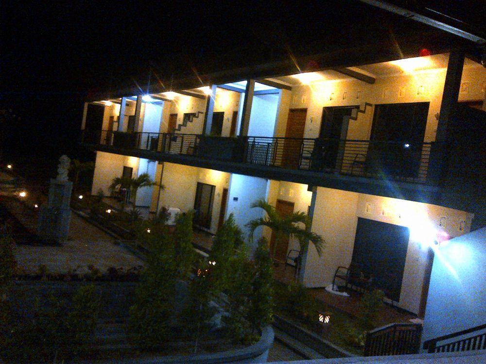 Antari Hotel Pemuteran Exterior photo